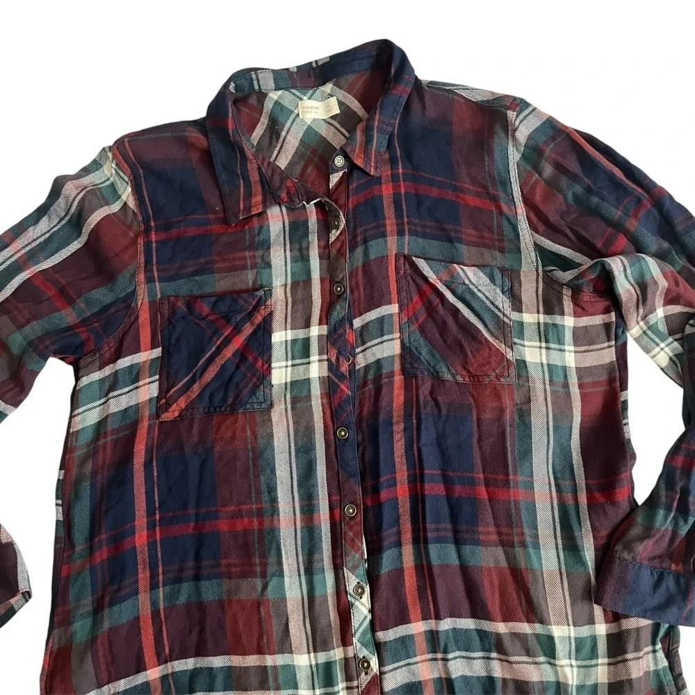 Maurices Relaxed Fit Tunic Plaid Button‎ Down Shirt XXL Burgundy Navy Rayon